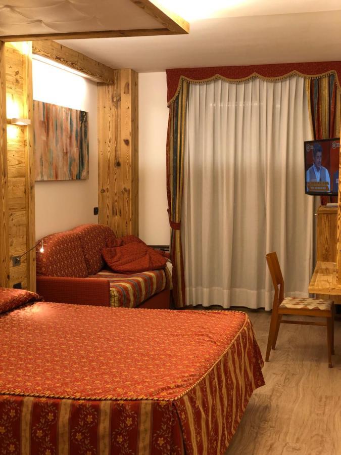 Hotel Mirabello - Slow Hotel Benessere Fiera Di Primiero Esterno foto