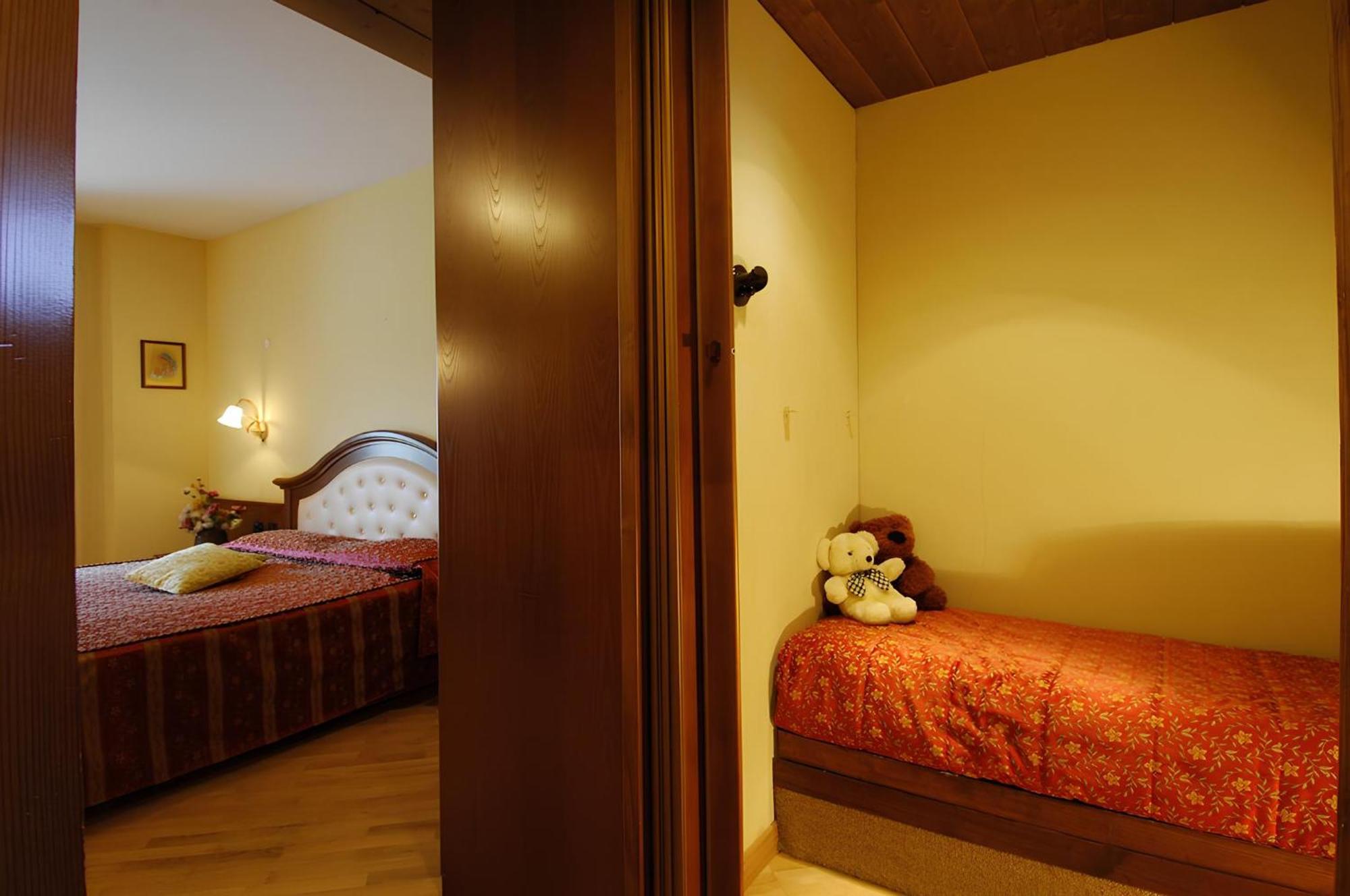 Hotel Mirabello - Slow Hotel Benessere Fiera Di Primiero Esterno foto